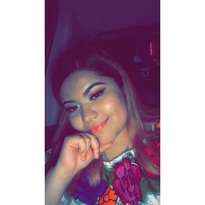 Meet your Posher, Angela